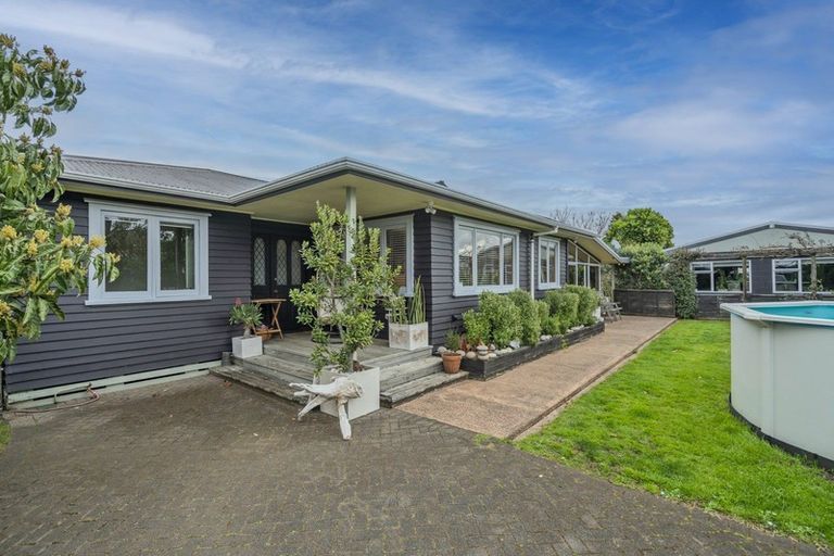 Photo of property in 14 Kenneth Avenue, Whitianga, 3510
