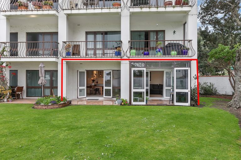 Photo of property in 24/34 Waiwera Place, Waiwera, Orewa, 0994