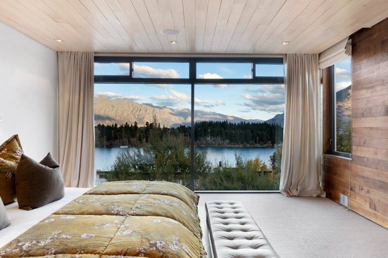 Photo of property in 42a Man Street, Queenstown, 9300