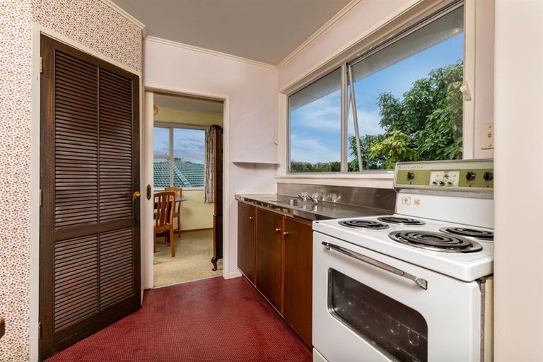 Photo of property in 6 Uppingham Crescent, Hillcrest, Auckland, 0627