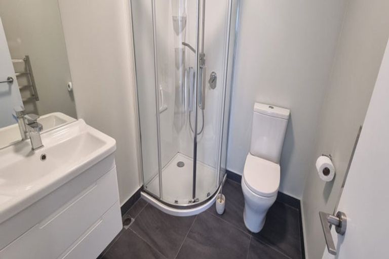 Photo of property in 2/5 Ebor Street, Te Aro, Wellington, 6011
