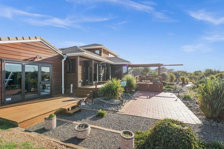 Photo of property in 263 Manly Street, Paraparaumu Beach, Paraparaumu, 5032