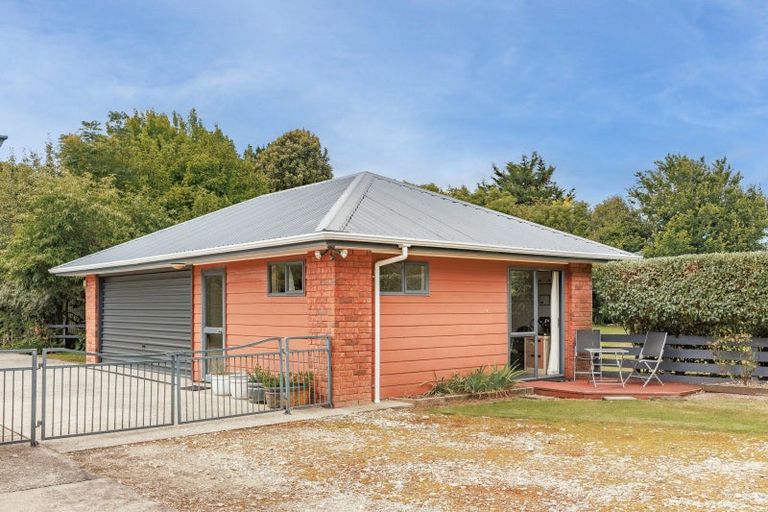 Photo of property in 39 Kew Road, Westport, 7825