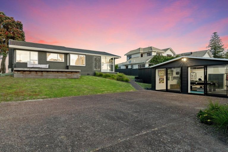 Photo of property in 305 Hibiscus Coast Highway, Orewa, 0931