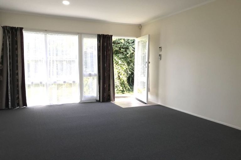 Photo of property in 1/343 Pakuranga Road, Pakuranga Heights, Auckland, 2010