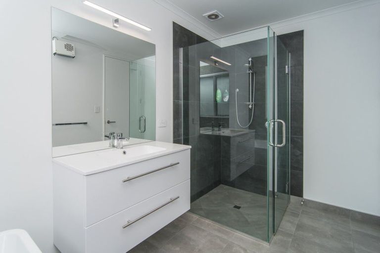 Photo of property in 16 Thomas Street, West End, Timaru, 7910