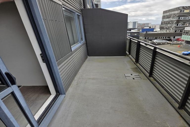 Photo of property in 8 Torrens Terrace, Mount Cook, Wellington, 6011