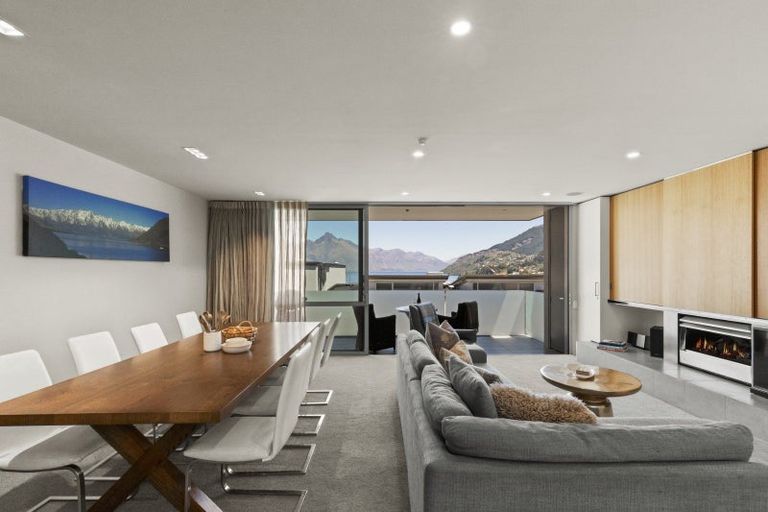Photo of property in The Beeches Apartments, 4/60 Hallenstein Street, Queenstown, 9300