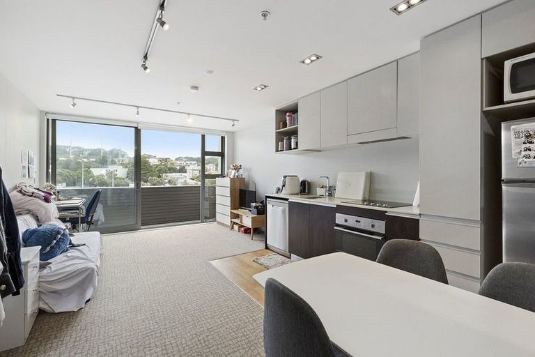 Photo of property in Masina Apartments, 312/80 Riddiford Street, Newtown, Wellington, 6021