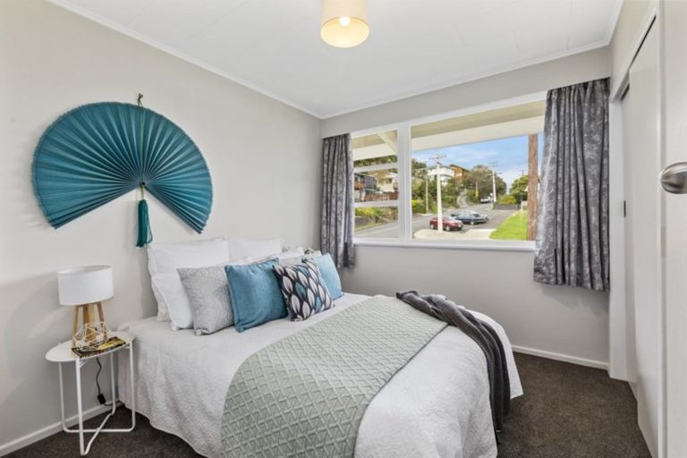 Photo of property in 16 Lord Street, Stokes Valley, Lower Hutt, 5019