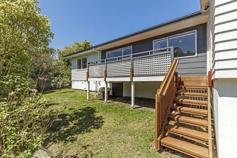 Photo of property in 2/140 Lynn Road, Bayview, Auckland, 0629