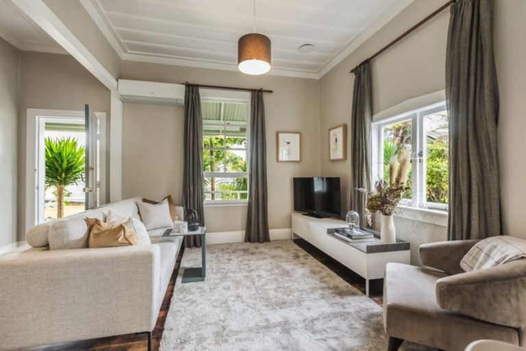 Photo of property in 29 Duke Street, Levin, 5510