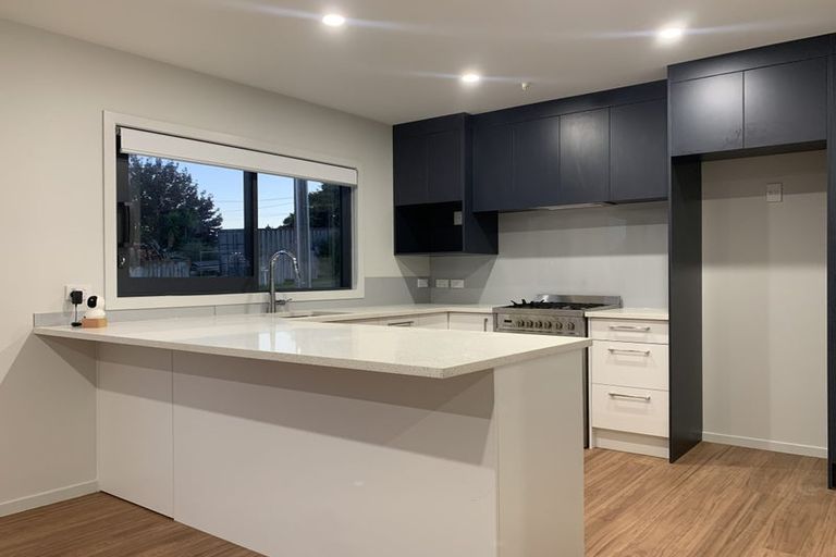 Photo of property in 10b Maui Street, New Lynn, Auckland, 0600