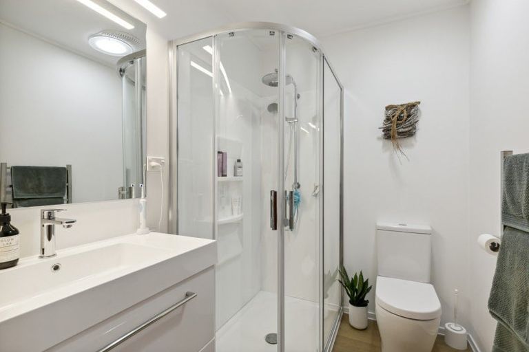 Photo of property in 10/171f Queens Drive, Lyall Bay, Wellington, 6022