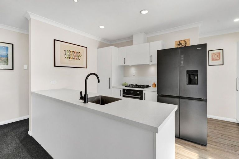 Photo of property in 7 Saxton Road, Upper Vogeltown, New Plymouth, 4310