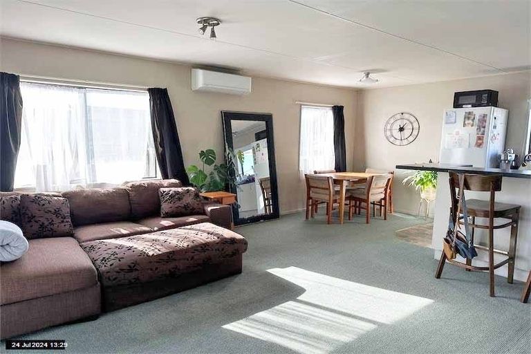 Photo of property in 6 Taksan Place, Pukete, Hamilton, 3200