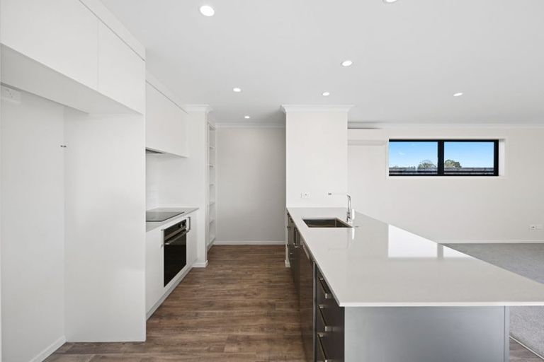 Photo of property in 9 Halo Green, Peacocke, Hamilton, 3206