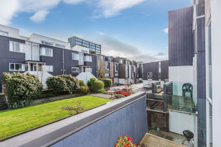 Photo of property in Altar Apartments, 33/120 Rintoul Street, Newtown, Wellington, 6021