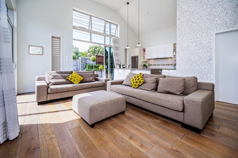 Photo of property in 9 Wharf Road, Albany, Auckland, 0632