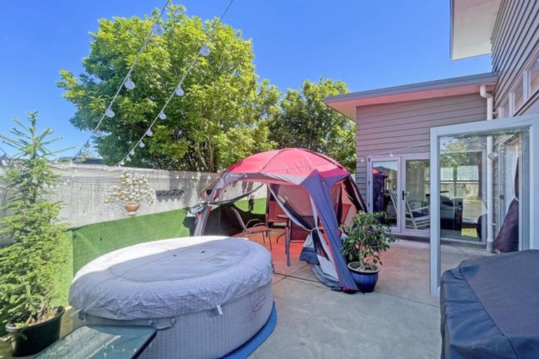 Photo of property in 2 Shaun Lane, Huntington, Hamilton, 3210