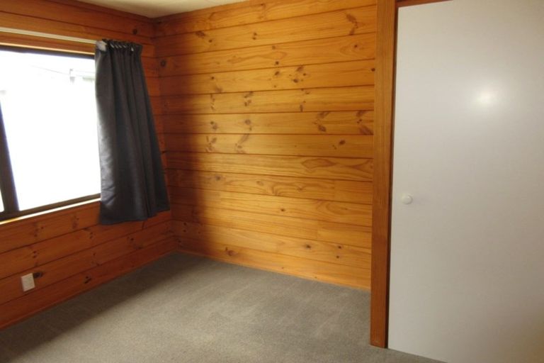 Photo of property in 4 Poneke Drive, Waikanae, 5036