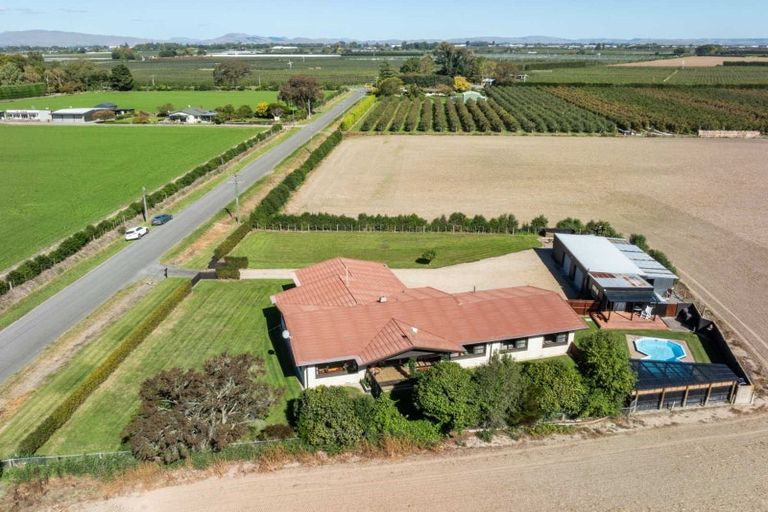 Photo of property in 31 Carrick Road, Twyford, Hastings, 4175