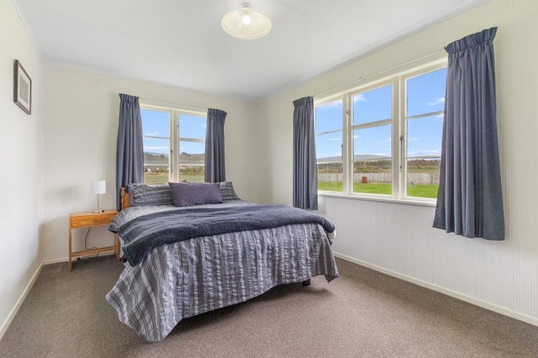 Photo of property in 57 Kuku Beach Road, Kuku, Levin, 5570