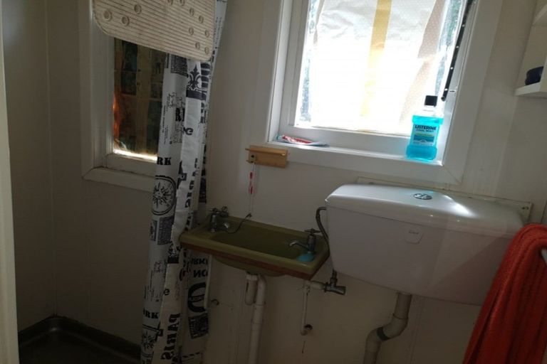 Photo of property in 10 Tatahi Street, Te Puru, Thames, 3575