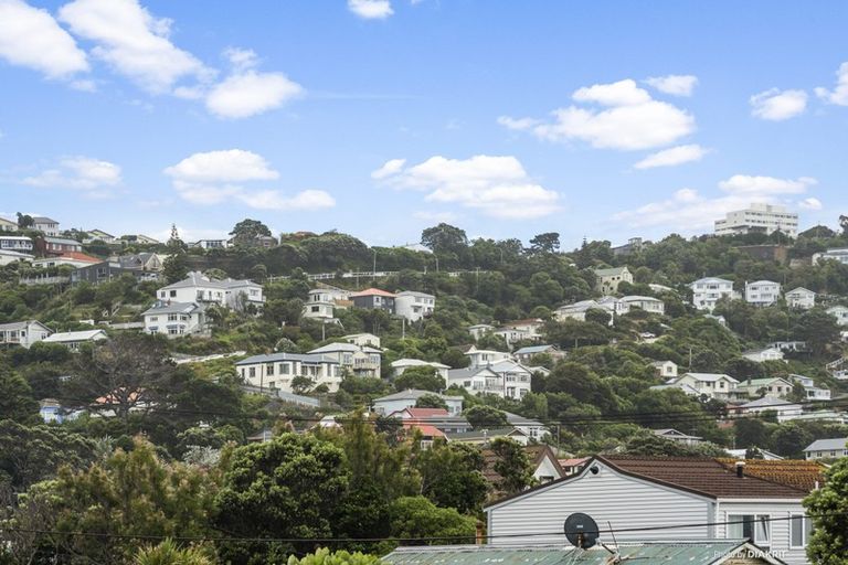 Photo of property in 218u2 Onepu Road, Lyall Bay, Wellington, 6022