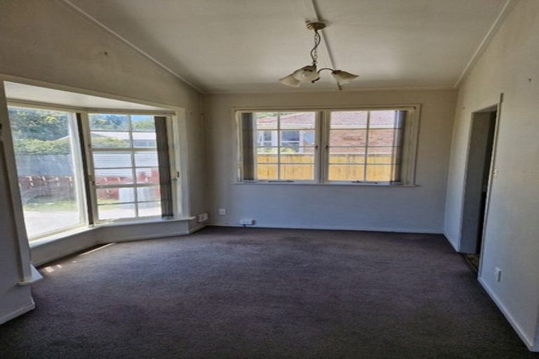 Photo of property in 11 Barron Crescent, Fenton Park, Rotorua, 3010