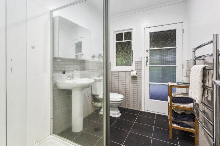 Photo of property in 181b Greenhithe Road, Greenhithe, Auckland, 0632