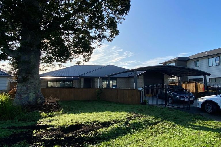 Photo of property in 27 Sapwood Crescent, Takanini, 2110