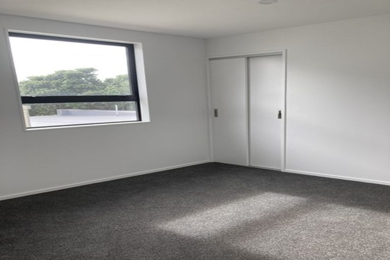 Photo of property in 16 Inglis Street, Seatoun, Wellington, 6022