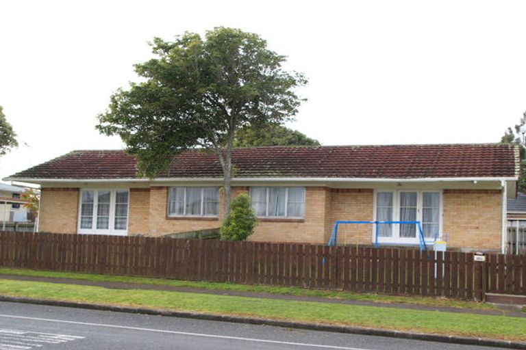 Photo of property in 2/20 Farmer Street, Mangere East, Auckland, 2024