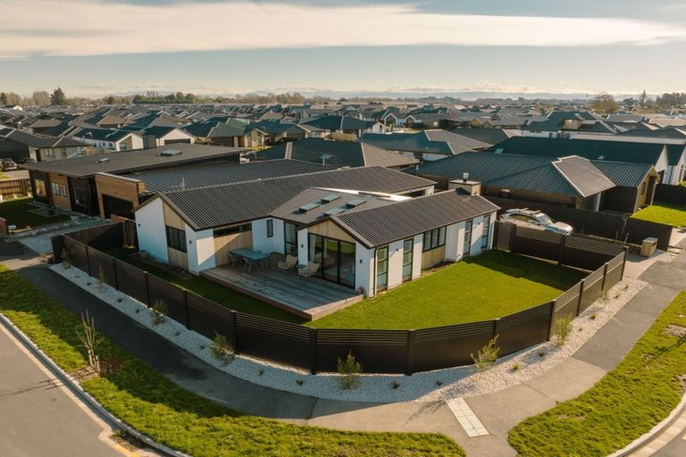 Photo of property in 40 Selfe Crescent, Burwood, Christchurch, 8083