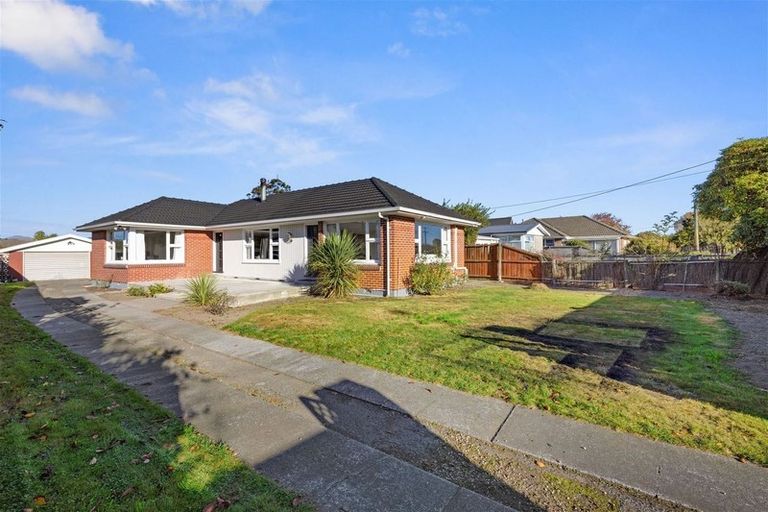 Photo of property in 165 Springs Road, Hornby, Christchurch, 8042
