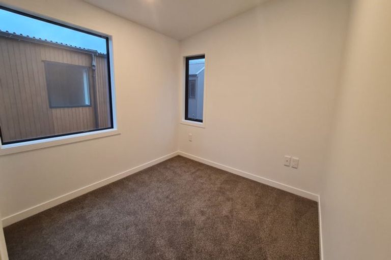 Photo of property in 323 Riverside Drive, Waterloo, Lower Hutt, 5011