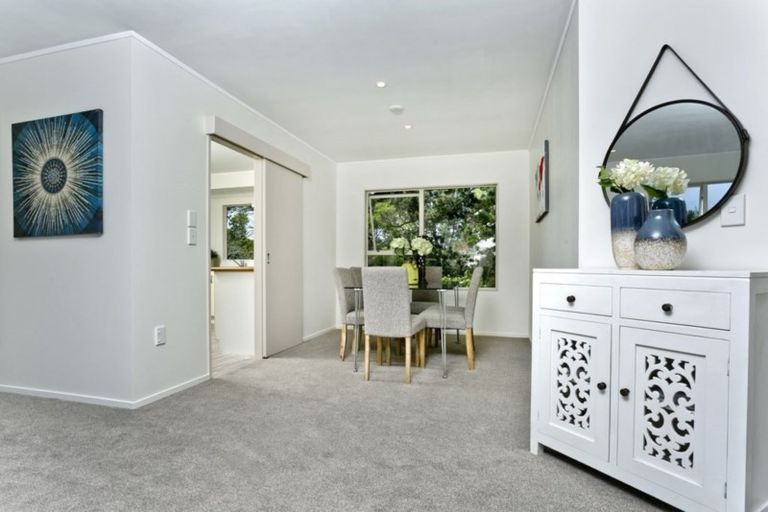 Photo of property in 10 Owl Court, Unsworth Heights, Auckland, 0632
