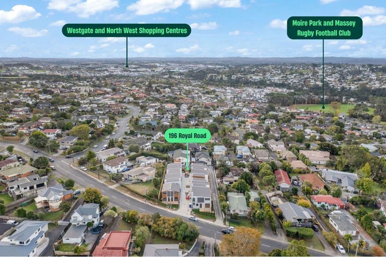 Photo of property in 4/196 Royal Road, Massey, Auckland, 0614