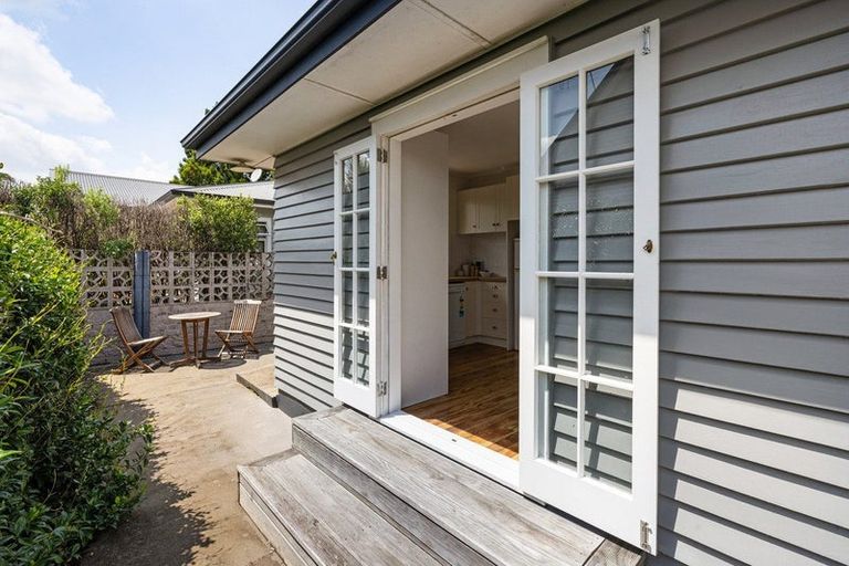 Photo of property in 30 Queen Street, Cambridge, 3434