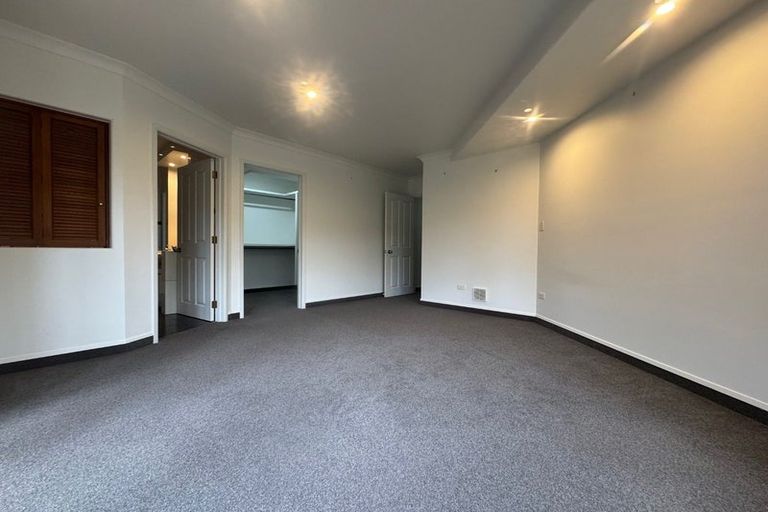 Photo of property in 1 Washington Place, Havelock North, 4130