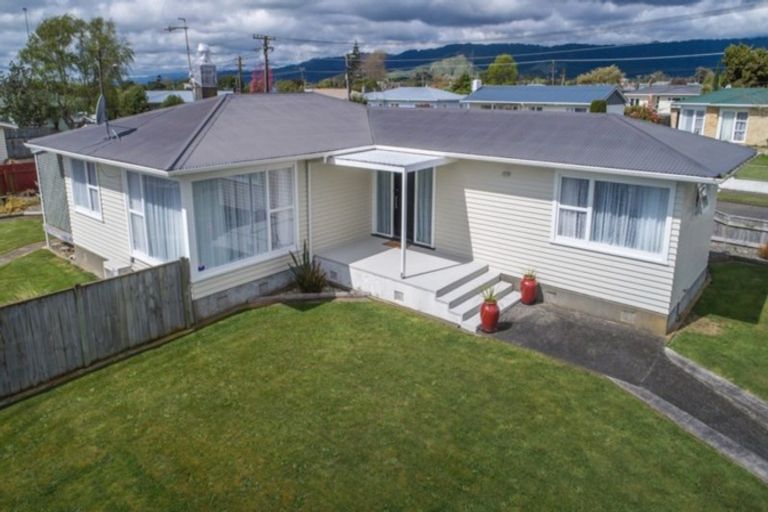 Photo of property in 23 Cornwall Street, Levin, 5510