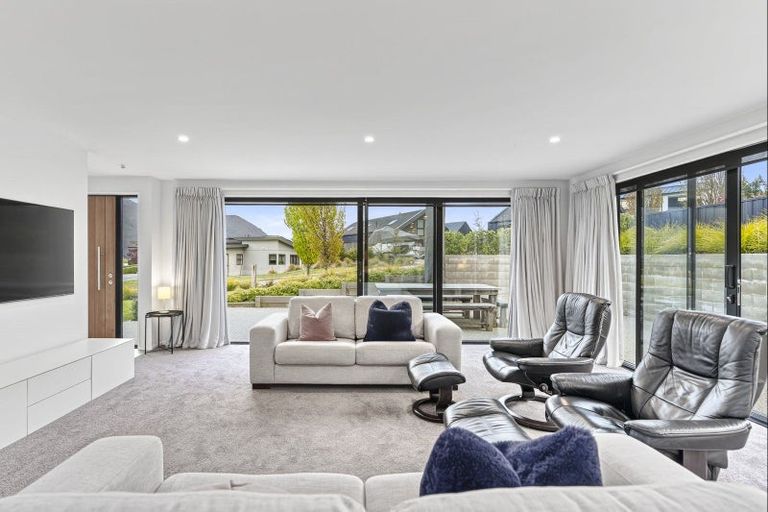 Photo of property in 6 Mills Road, Wanaka, 9305