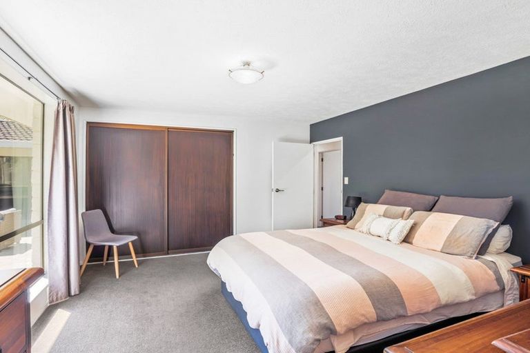Photo of property in 100c Lake Terrace Road, Burwood, Christchurch, 8061