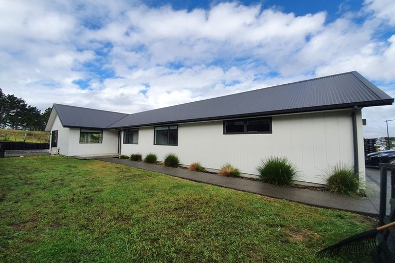 Photo of property in 14 Stile Place, Pukekohe, 2120