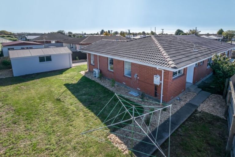 Photo of property in 2/98a Brynley Street, Hornby, Christchurch, 8042