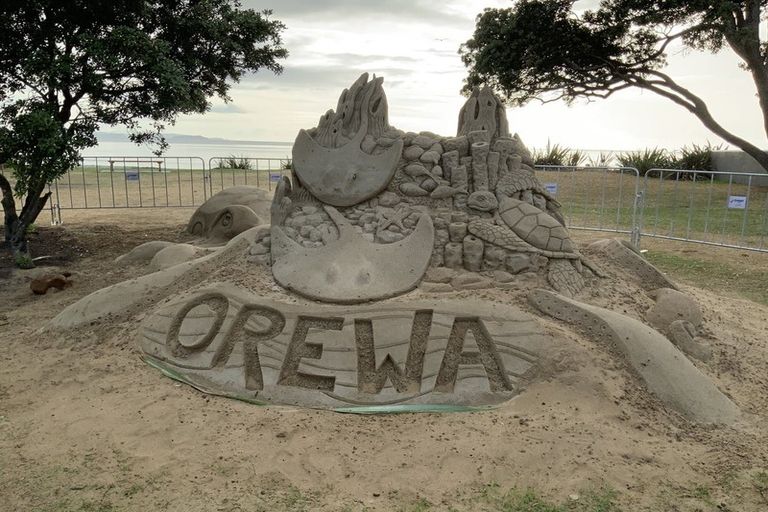 Photo of property in 40 Lakeside Drive, Orewa, 0931