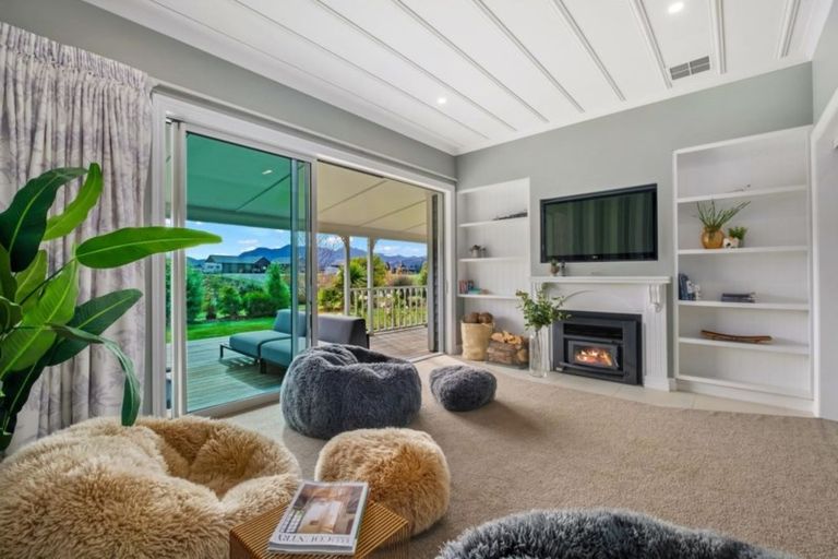 Photo of property in 2 Hidden Hills Drive, Wanaka, 9305