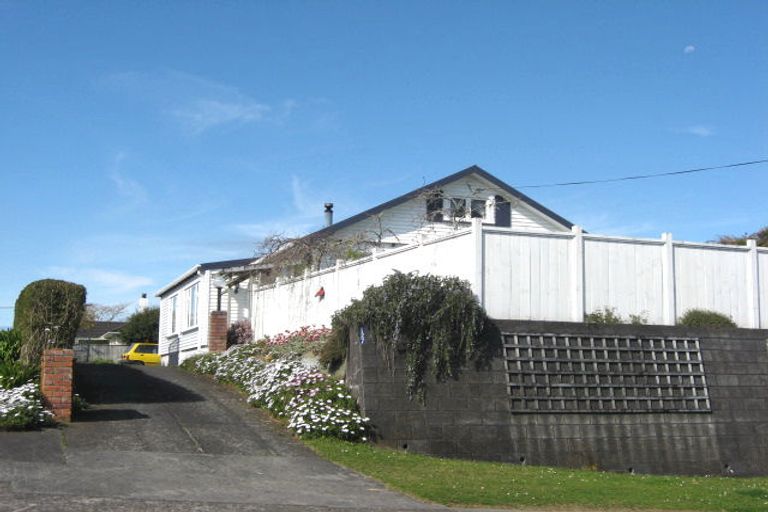 Photo of property in 127 Brooklands Road, Brooklands, New Plymouth, 4310