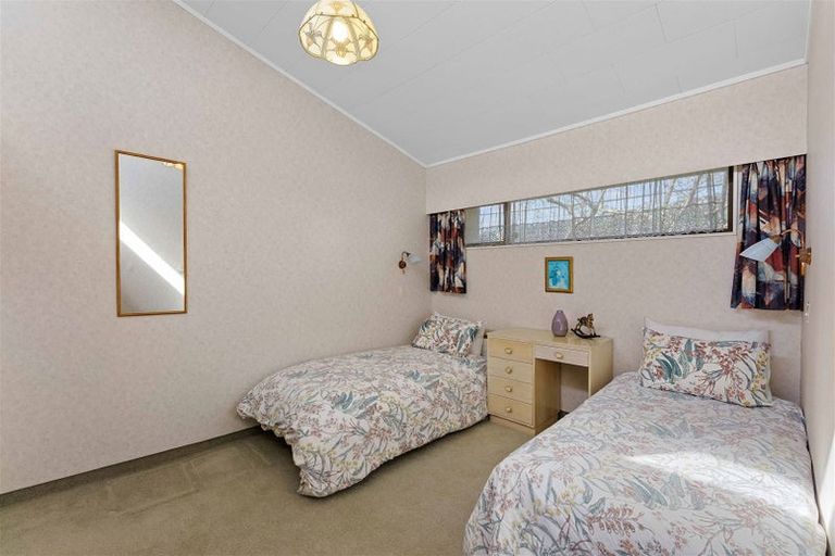 Photo of property in 1 Miro Street, Waikanae, 5036